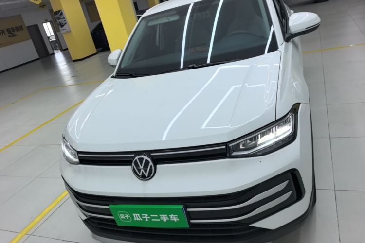 Volkswagen Tharu 2026 car image #3