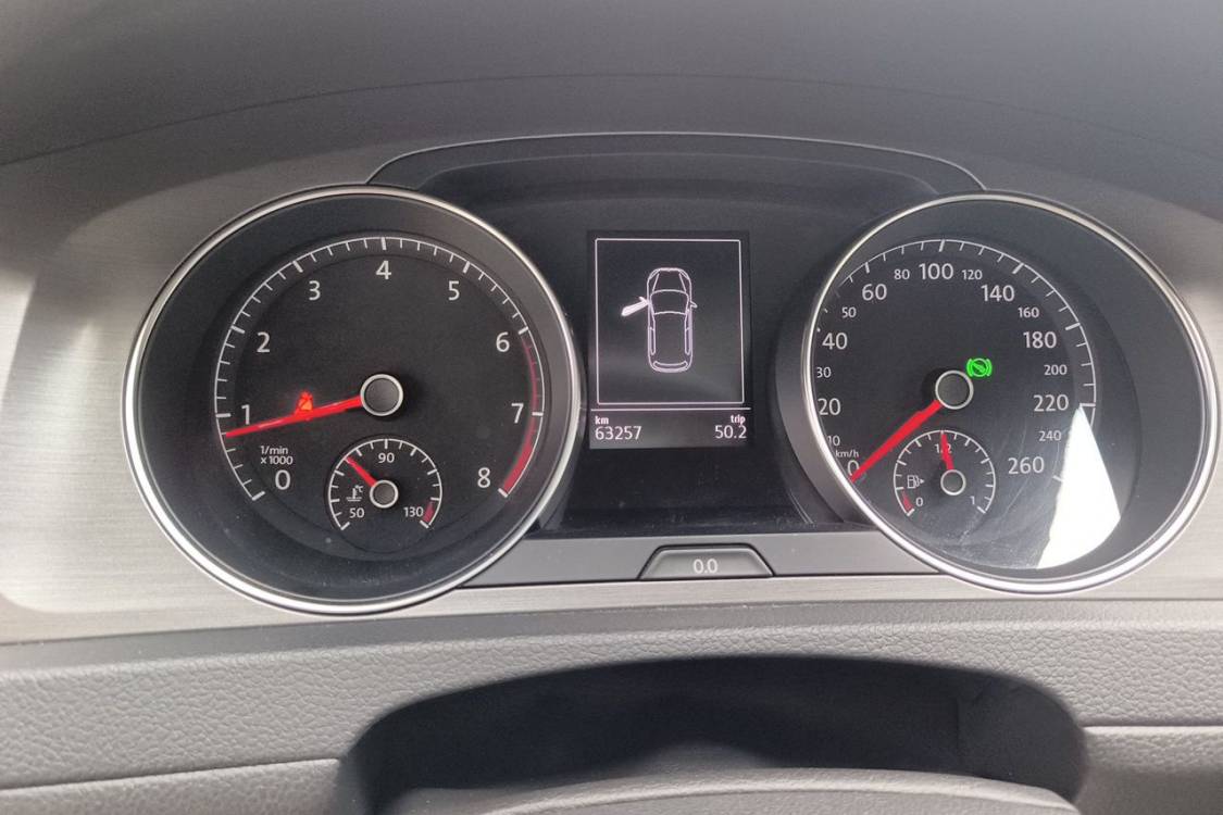 Volkswagen Golf 2015 car image #24