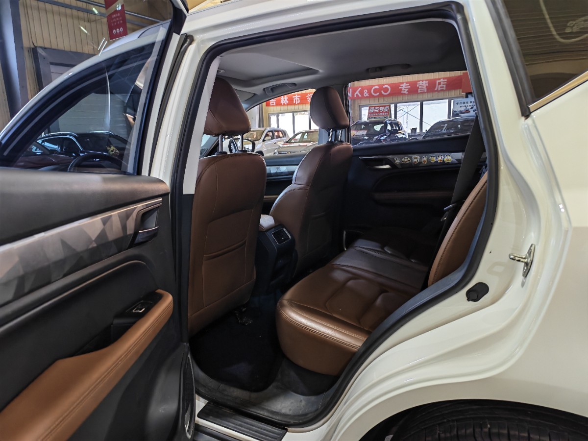GEELY Vision X6 2021 car image #5