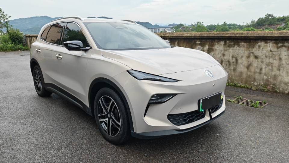 MG ES5 2024 imagem de carro #3