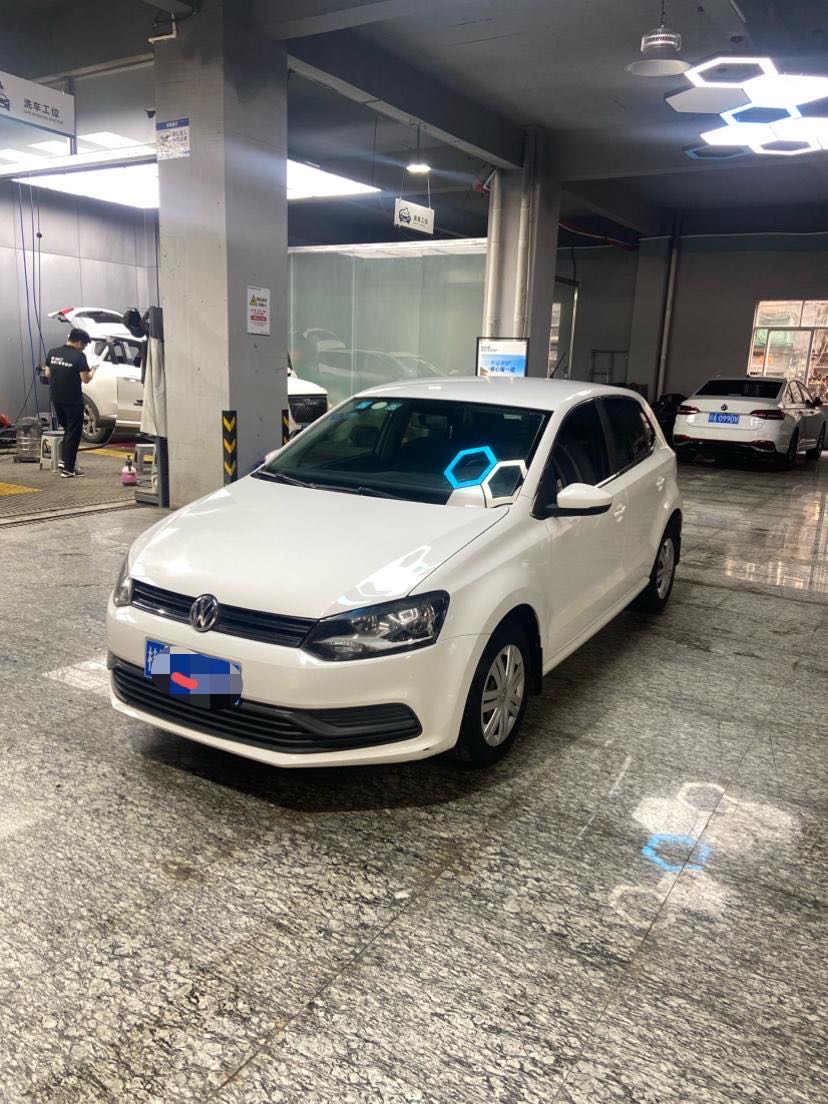 Volkswagen Polo 2017 car image 