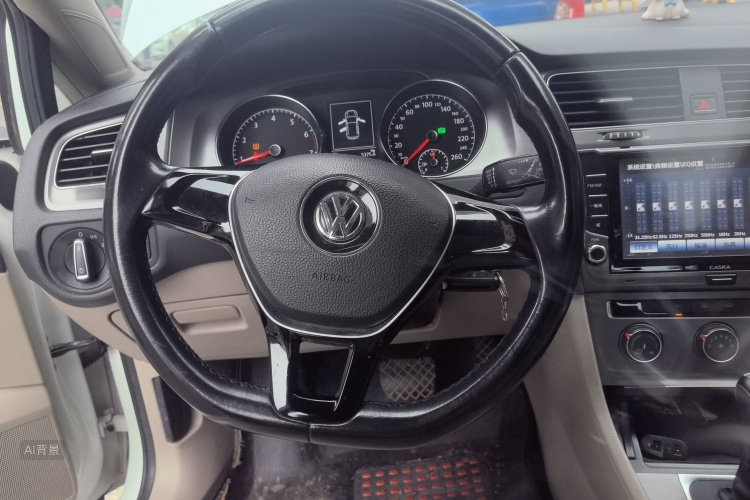 Volkswagen Golf 2015 car image #12