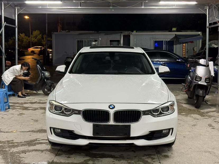 BMW 3 Series 2013 car image #2