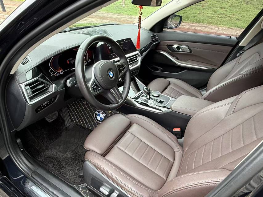 BMW 3 Series 2021 car image #5