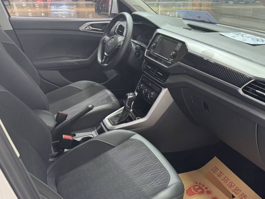 Volkswagen T-Cross 2021 #3 Volkswagen T-Cross 2021 صورة سيارة #3