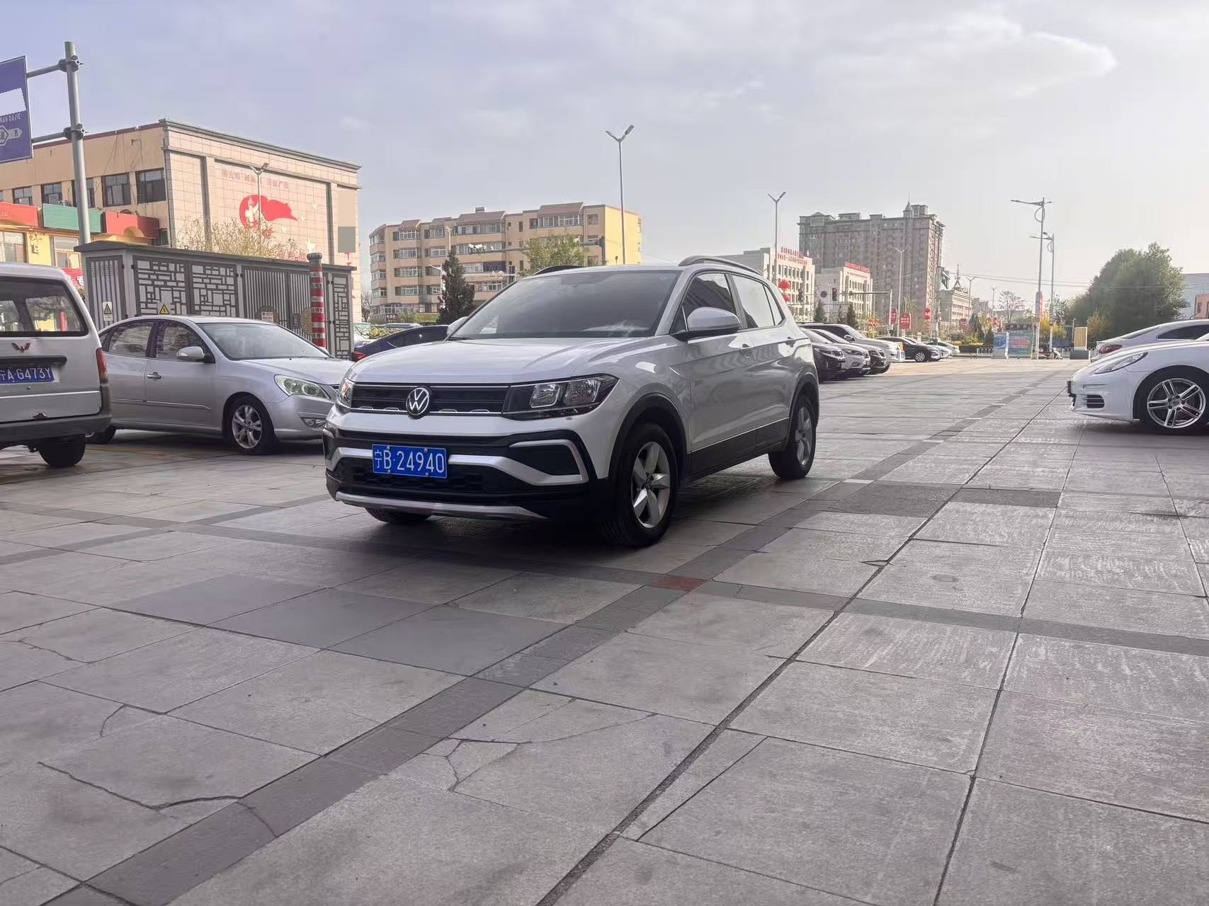 Volkswagen T-Cross 2023 Volkswagen T-Cross 2023 car image