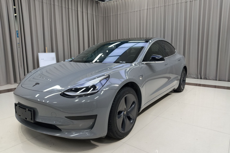 Tesla Model 3 2020 car image #2