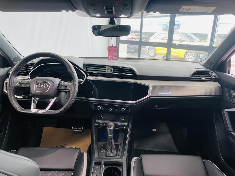 Audi Q3 Sportback 2024 imagen de coche #7
