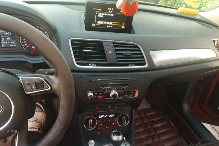 Audi Q3 2019 #15 Audi Q3 2019 car image #15