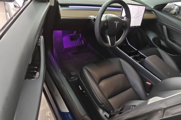 Tesla Model 3 2020 #16 Tesla Model 3 2020 car image #16