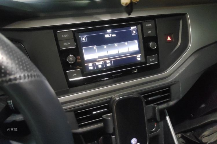 Volkswagen Polo 2020 car image #15