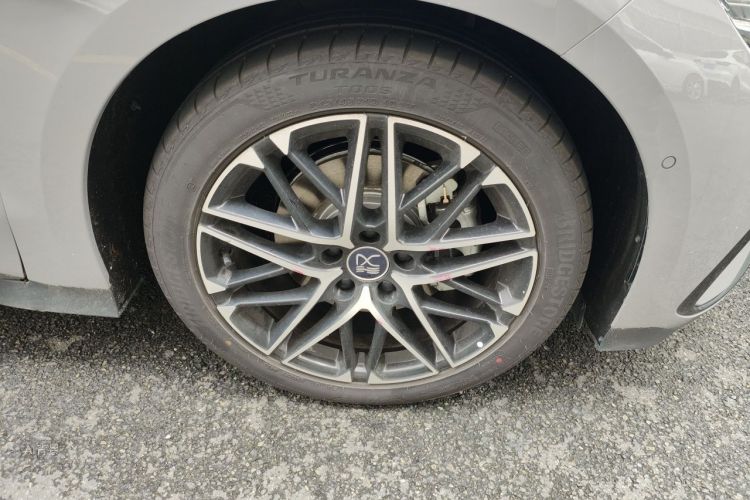 BYD Han 2025 car image #9