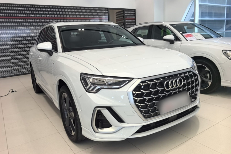 Audi Q3 2024 #4 Audi Q3 2024 car image #4