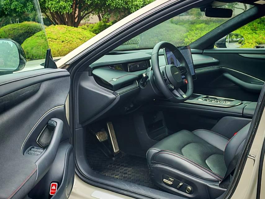 MI SU7 2024 car image #8
