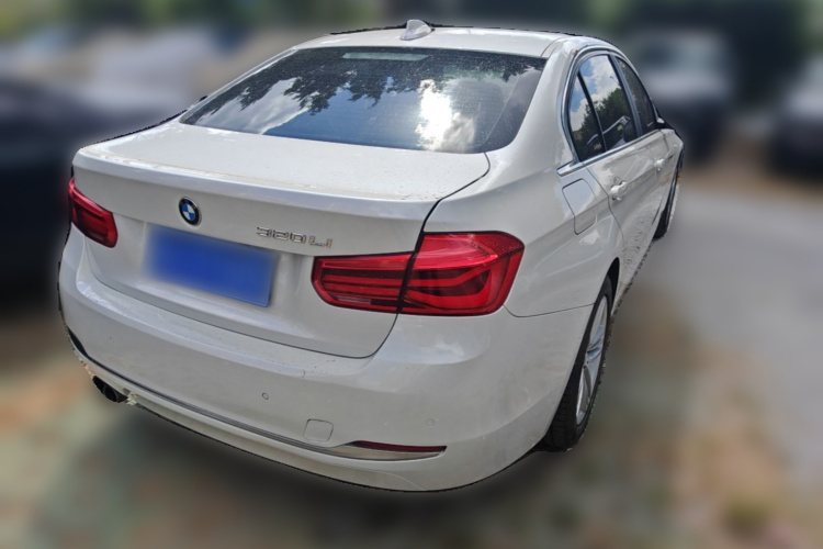 BMW 3 Series 2017 #7 BMW 3 Series 2017 car image #7