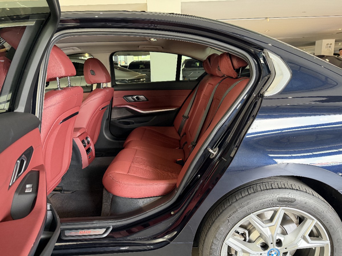 BMW i3 2026 #4 BMW i3 2026 صورة سيارة #4