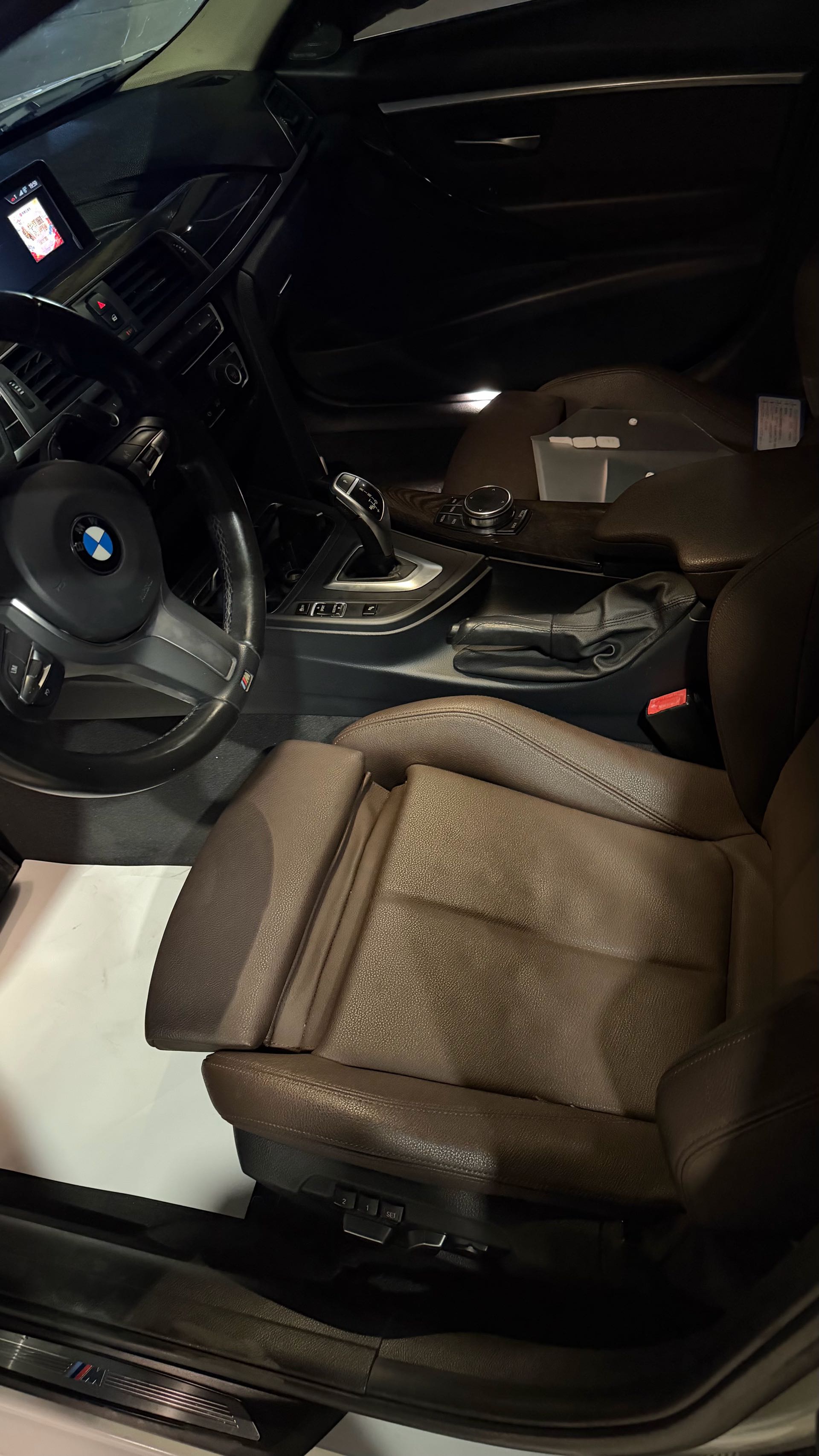 BMW 3 Series 2018 #7 BMW 3 Series 2018 car image #7