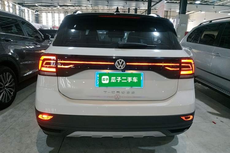 Volkswagen T-Cross 2021 #6 Volkswagen T-Cross 2021 car image #6
