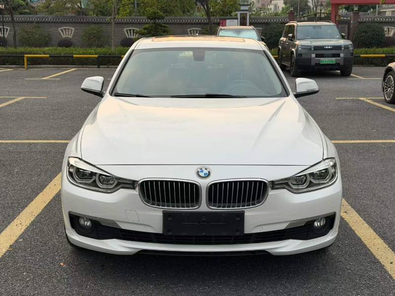 BMW 3 Series 2018 BMW 3 Series 2018 car image