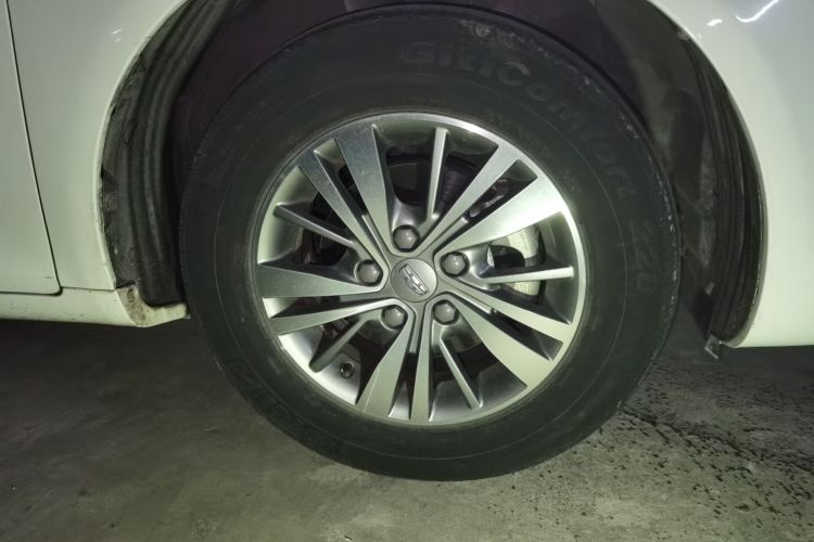 GEELY Emgrand 2019 #6 GEELY Emgrand 2019 car image #6
