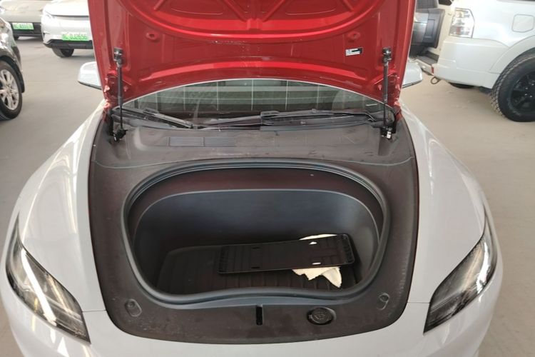 Tesla Model 3 2024 صورة سيارة #20