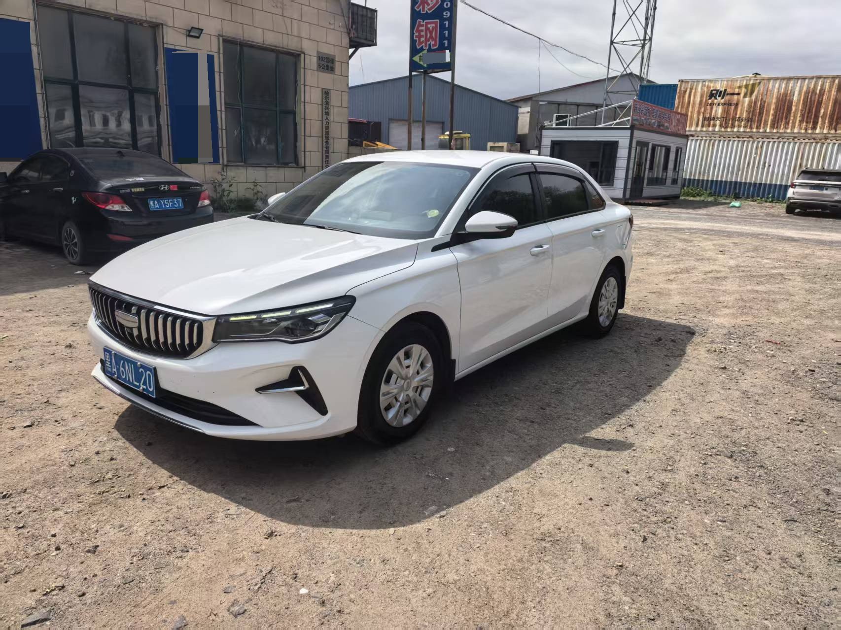 GEELY Emgrand 2024 GEELY Emgrand 2024 immagine di auto
