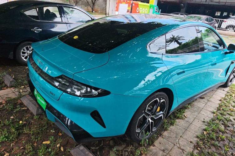 MI SU7 2024 car image #7