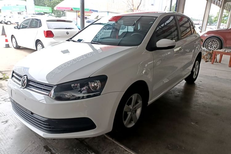 Volkswagen Polo 2018 car image #2