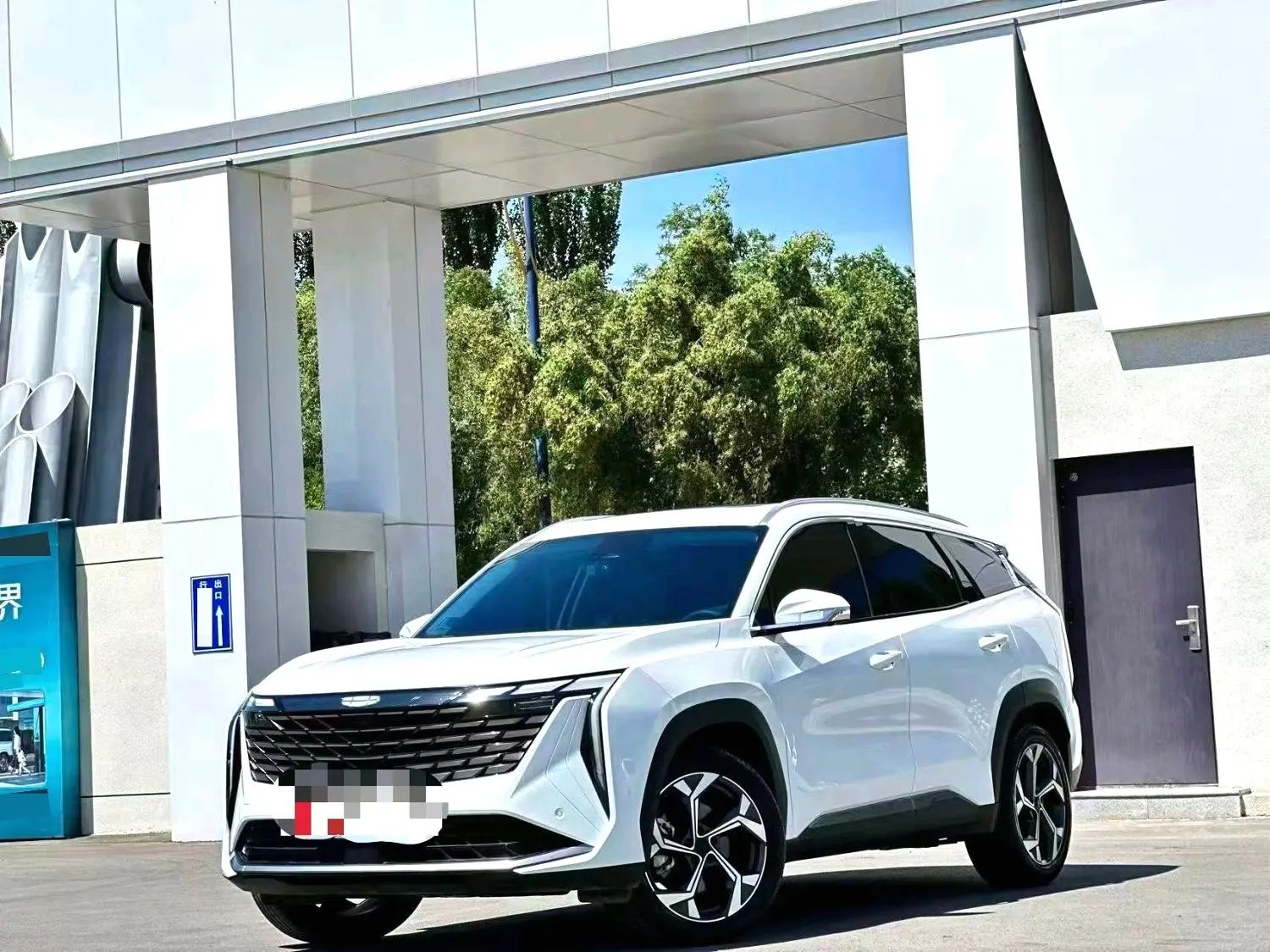 GEELY Boyue L 2023 car image 
