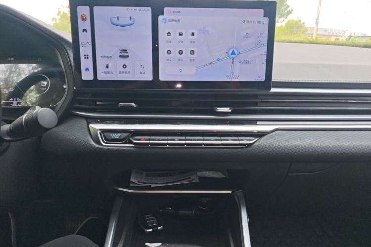 GEELY Emgrand 2024 car image #13