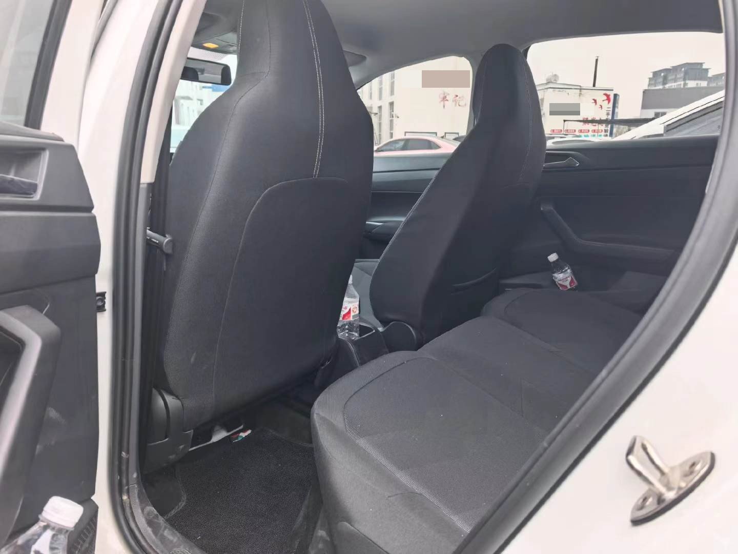 Volkswagen Polo 2024 car image #3