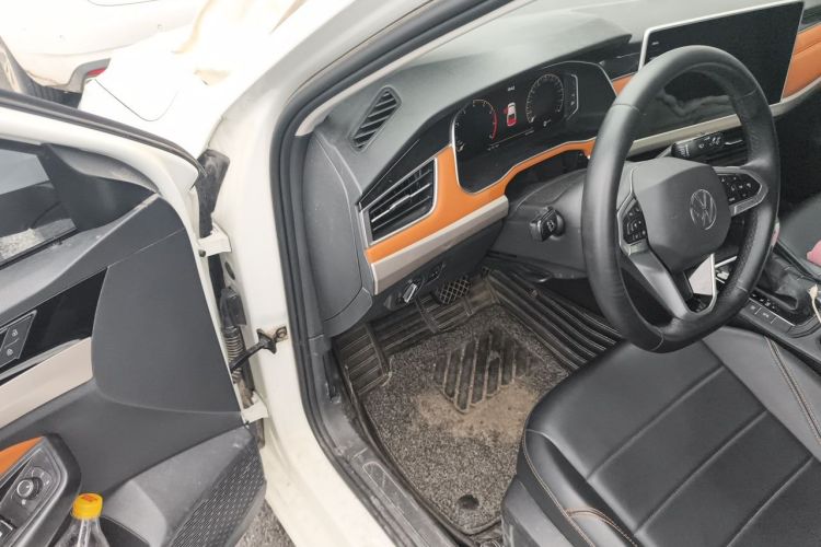 Volkswagen Bora 2023 car image #9