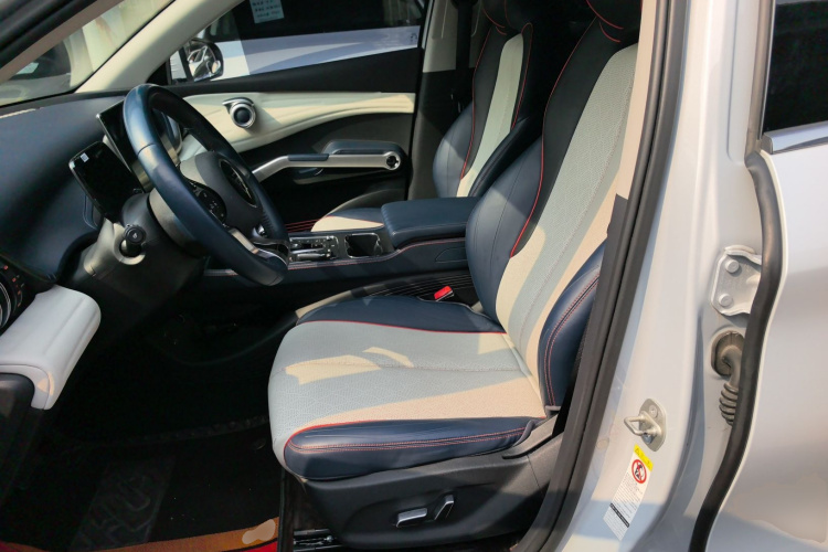 BYD Yuan Plus 2022 صورة سيارة #19