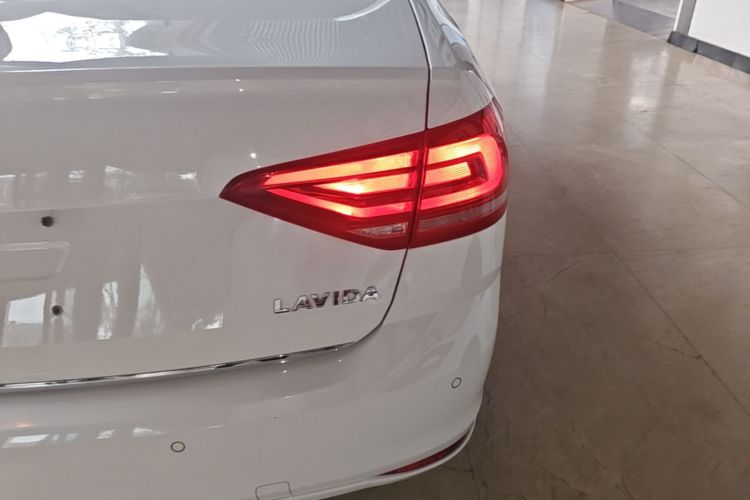 Volkswagen Lavida 2017 #8 Volkswagen Lavida 2017 car image #8