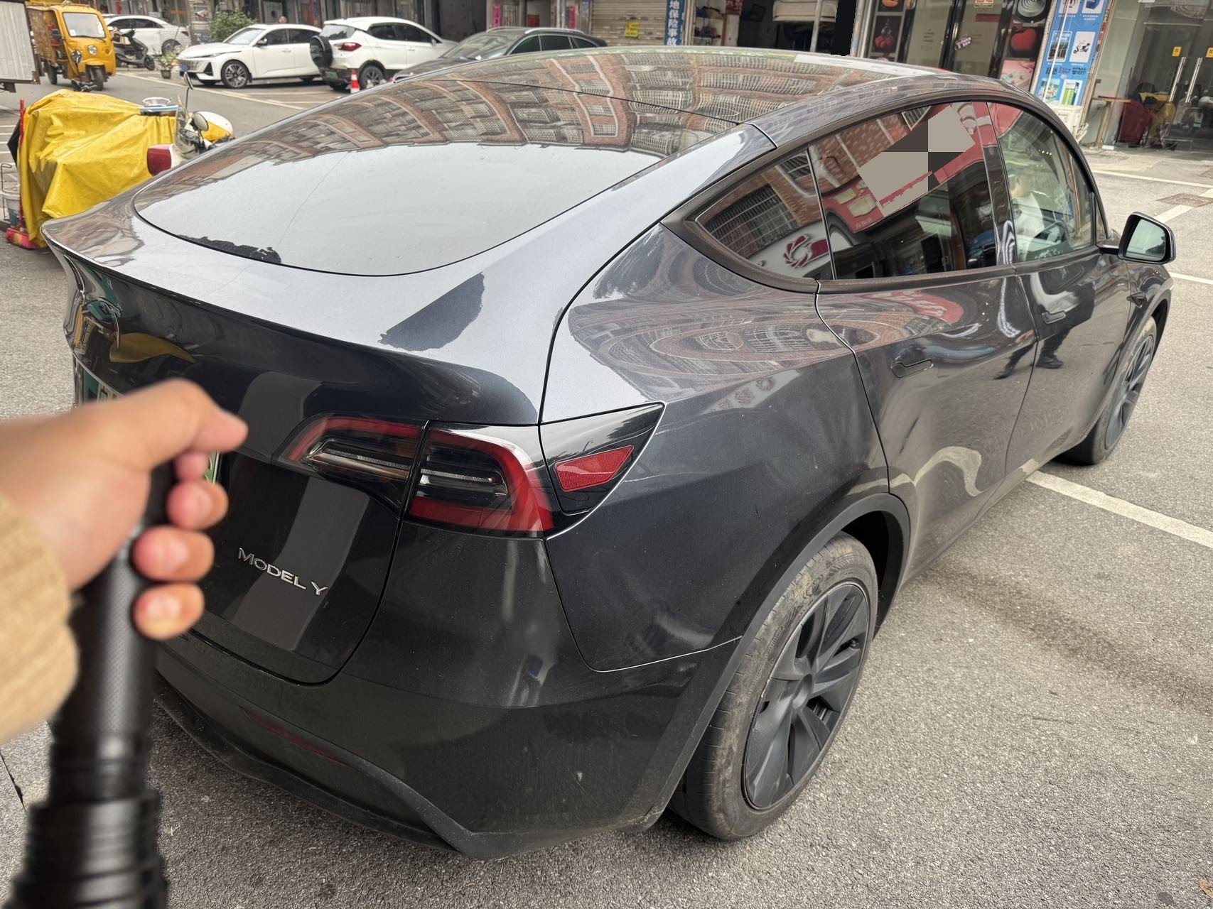 Tesla Model Y 2024 #5 Tesla Model Y 2024 car image #5