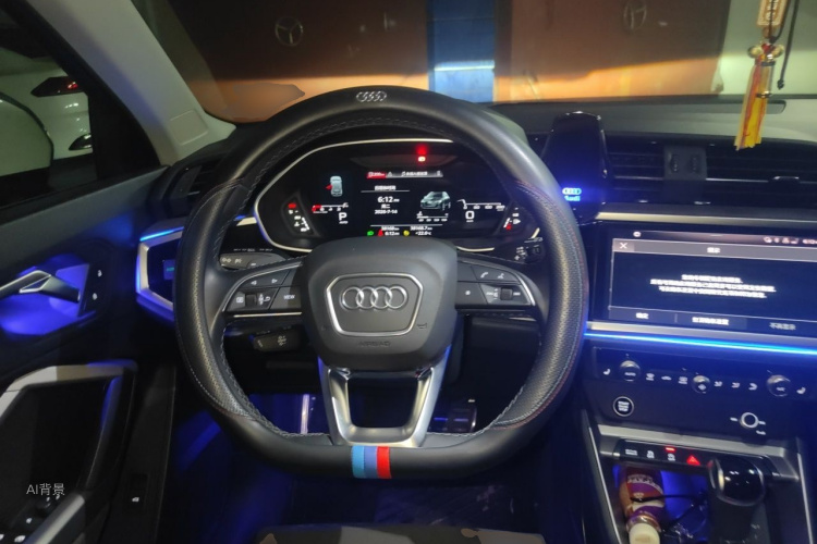 Audi Q3 2022 car image #12