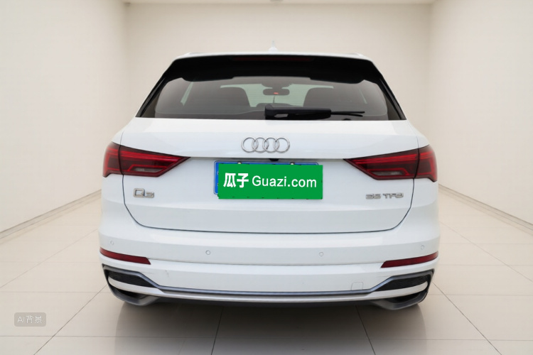 Audi Q3 2019 car image #6
