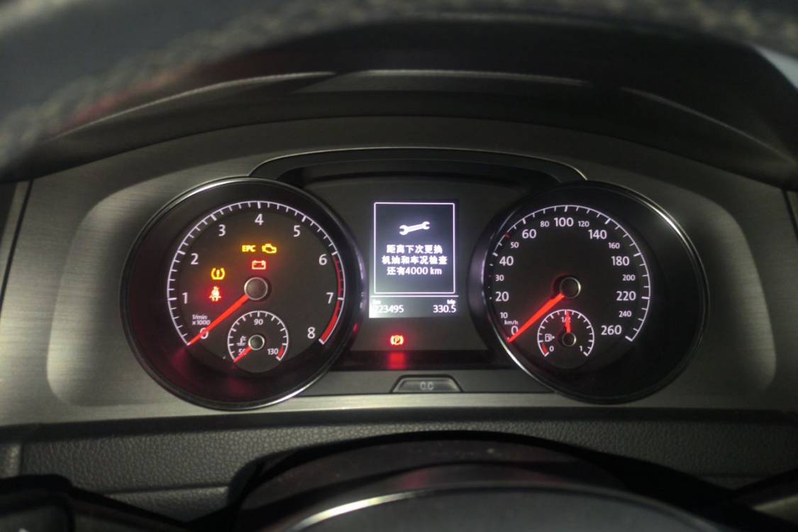 Volkswagen Golf 2014 car image #24