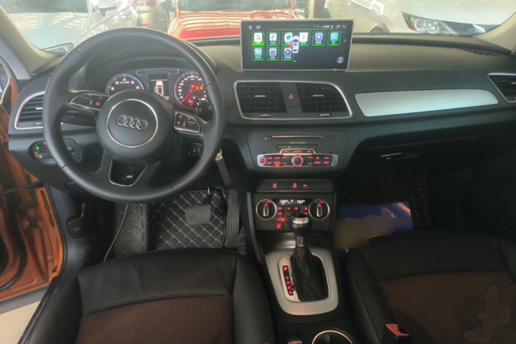 Audi Q3 2017 car image #10