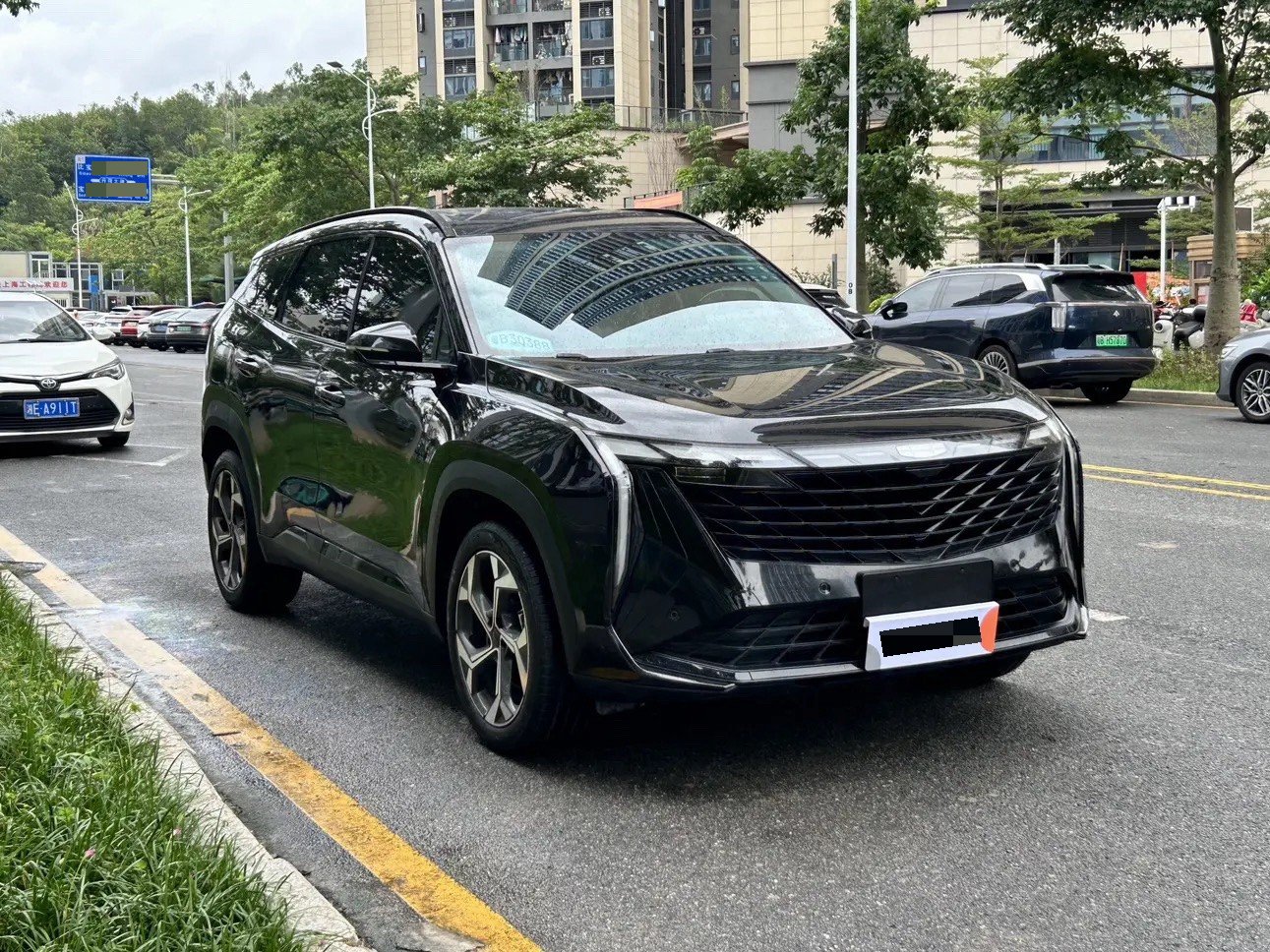 GEELY Boyue L 2025 car image #5
