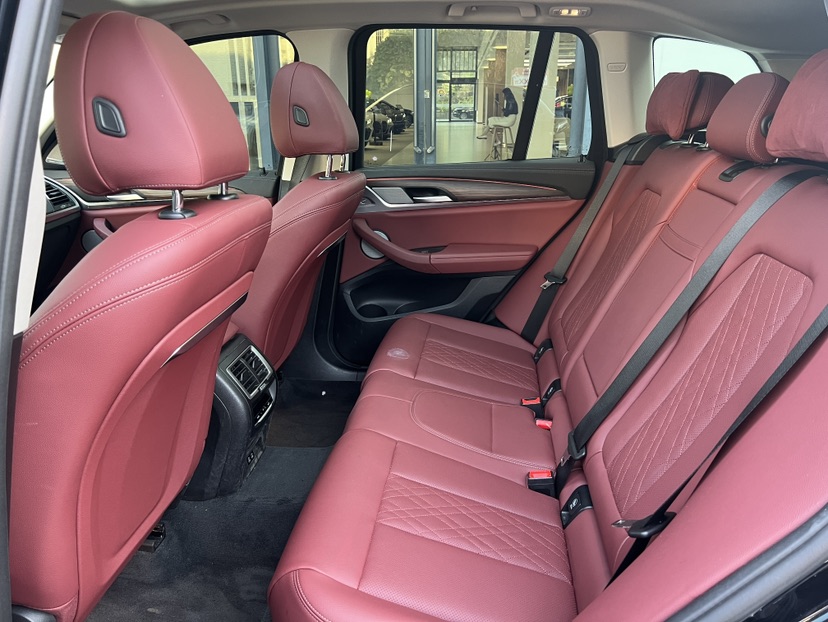 BMW X3 2024 car image #4