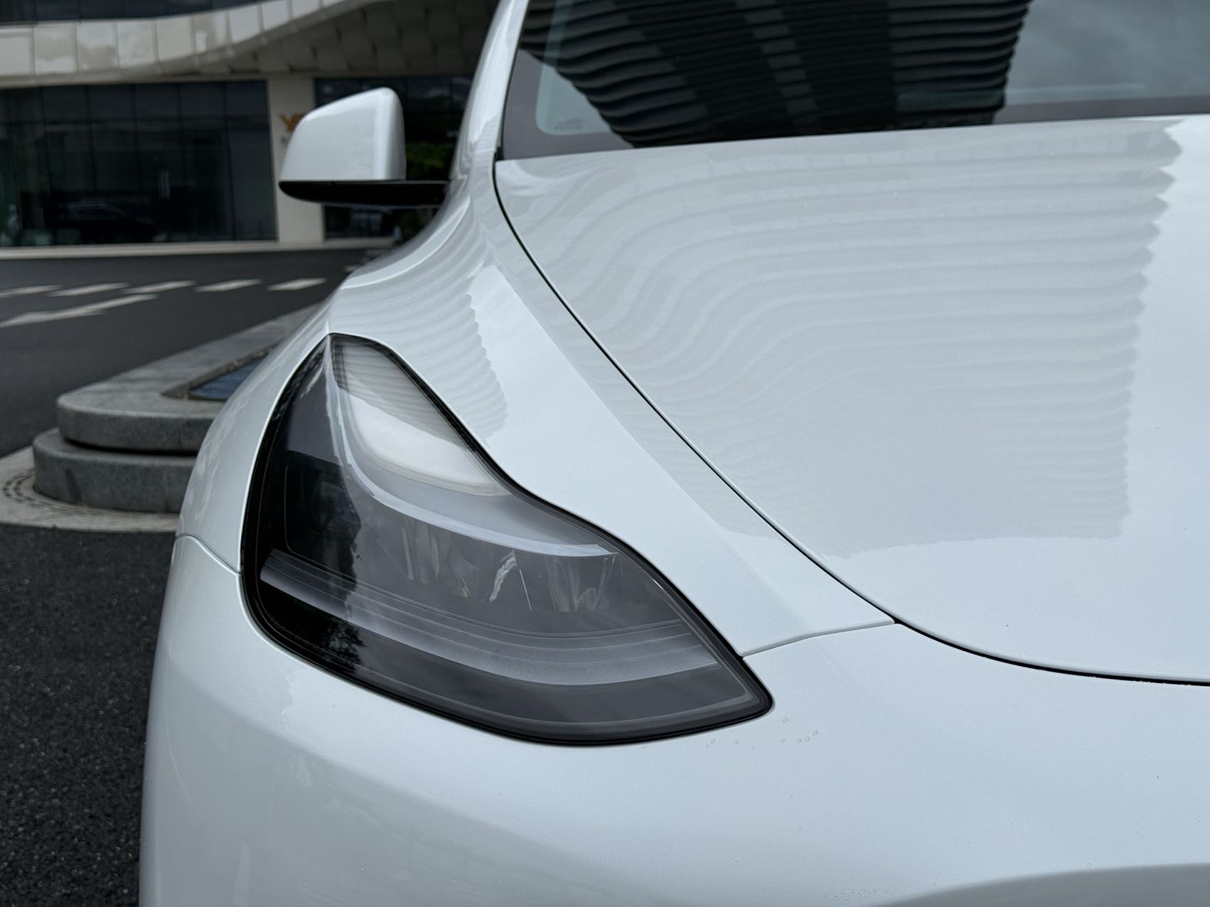 Tesla Model Y 2024 car image #14