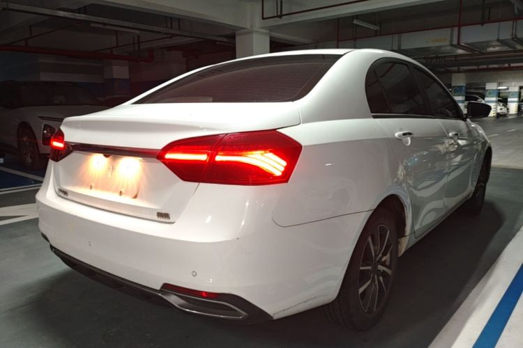 GEELY Emgrand 2020 #7 GEELY Emgrand 2020 car image #7
