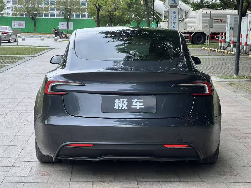 Tesla Model 3 2025 #8 Tesla Model 3 2025 car image #8
