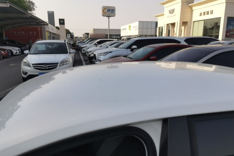 Volkswagen Santana 2019 car image #25