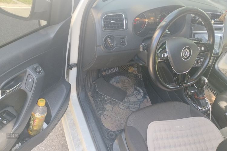 Volkswagen Polo 2016 #18 Volkswagen Polo 2016 car image #18