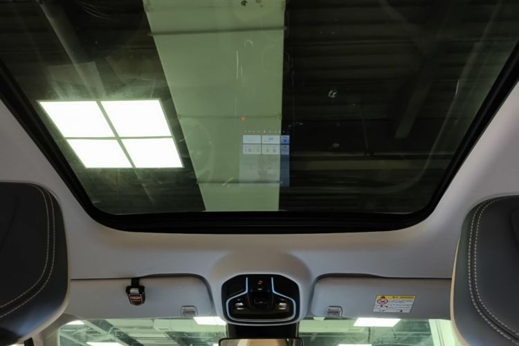 GEELY Boyue L 2024 immagine di auto #18