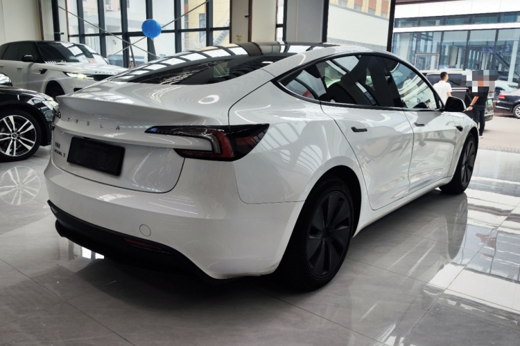 Tesla Model 3 2024 #7 Tesla Model 3 2024 immagine di auto #7