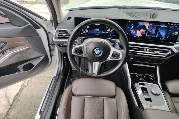 BMW 3 Series 2023 #12 BMW 3 Series 2023 car image #12
