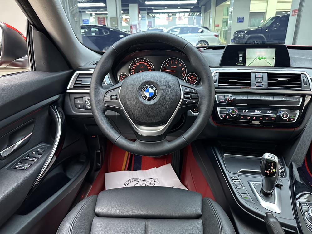 BMW 3 Series GT 2019 صورة سيارة #15